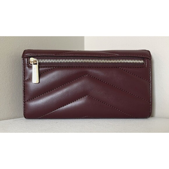 New Michael Kors Jet Set Travel Large Trifold Wallet Leather Quilted Oxblood - Picture 2 of 4
